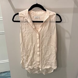 Vince. pale pink 100% silk blouse
